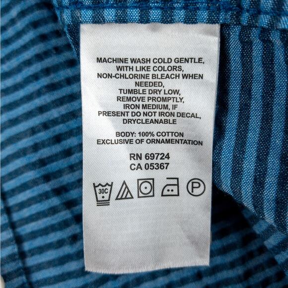 Mountain Hardwear Seersucker Shirt Men's Medium Button-Up Blue Black Stripe Logo - Picture 7 of 12